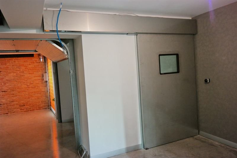 Sürgülü kurşunlu kapı ve panel duvar uygulaması — RadEX Kurşun